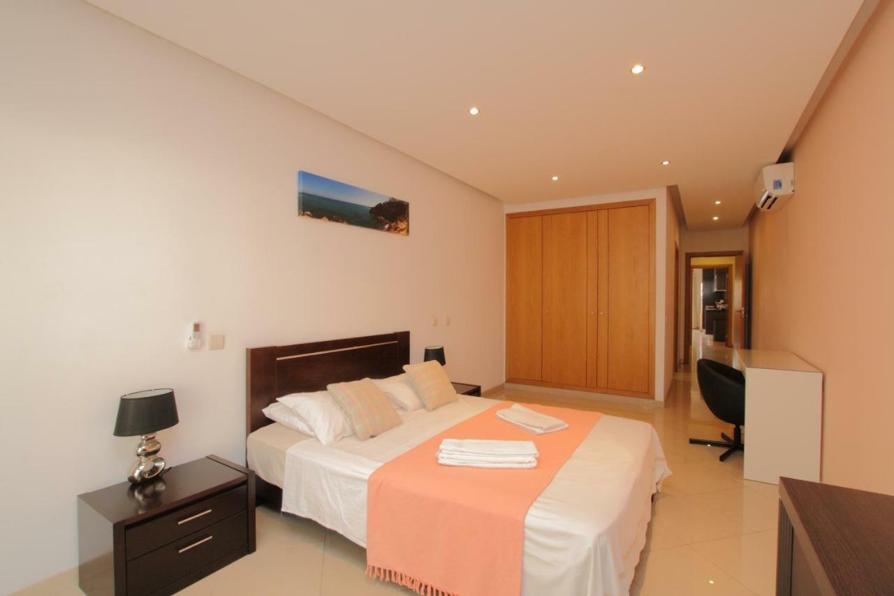 Full Private 300Sqm Villa Jacuzzi Heated Pool Ideal & Quiet Location Albufeira Kültér fotó